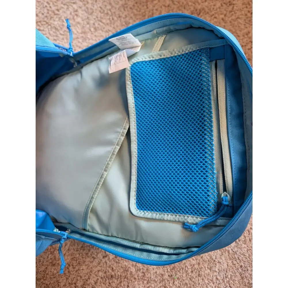 Patagonia Refugio daypack backpack, mesh pocket; beach, lightweight; travel